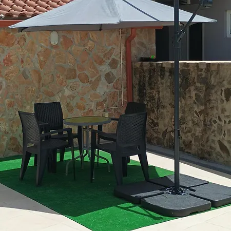 Casa Virginia Ouzenda